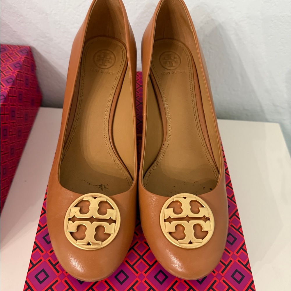 Tory Burch Brown Wedge Shoes - Picture 2 of 3